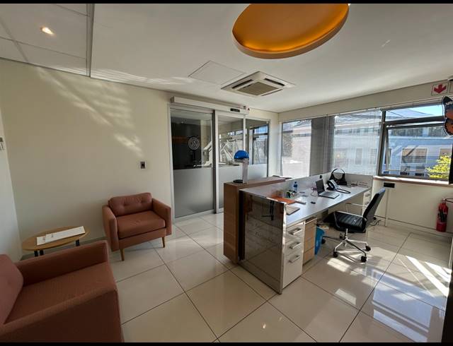 415M² BUILDING TO LET IN NEWLANDS